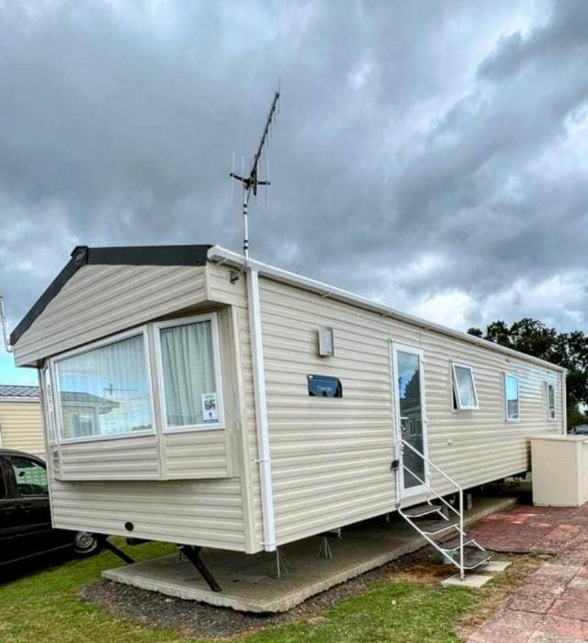 8 Berth Caravan,Pet Friendly. Merston Luaran gambar